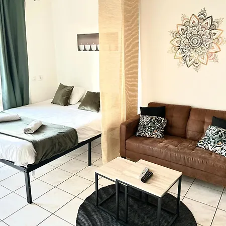 Lumineux Sans Vis A Vis Avec Balcon Prive Apartment *