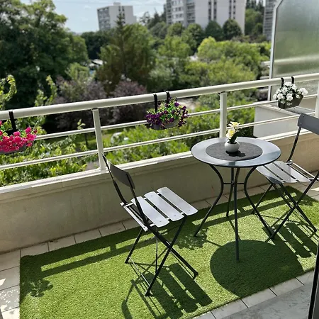 Lumineux Sans Vis A Vis Avec Balcon Prive *